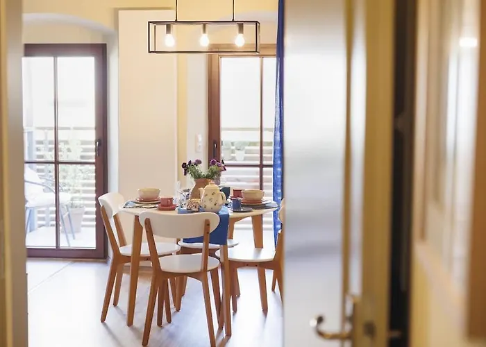 아파트 Beautiful Old Town Arkadenhof